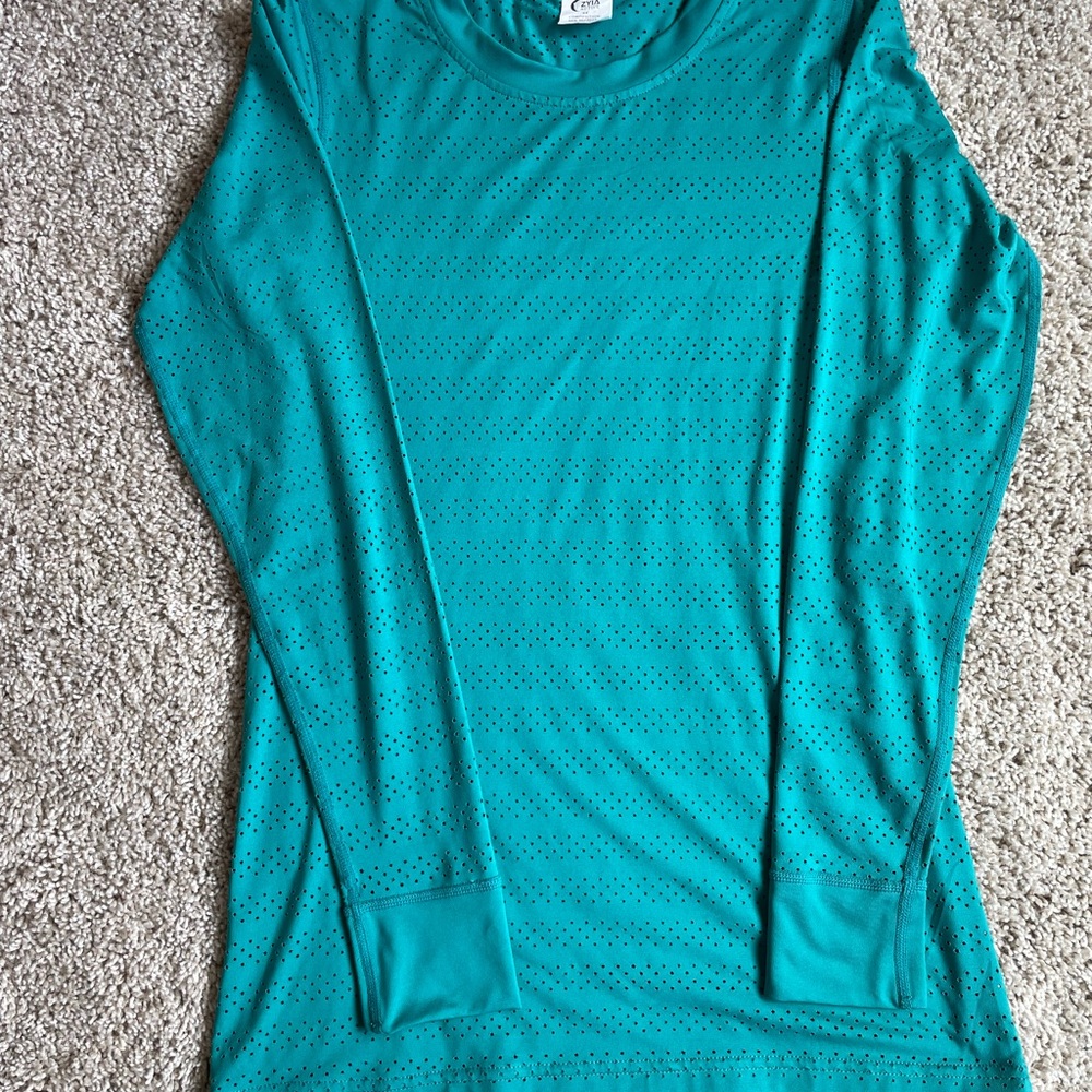 ZYIA Fitted Long Sleeve Top